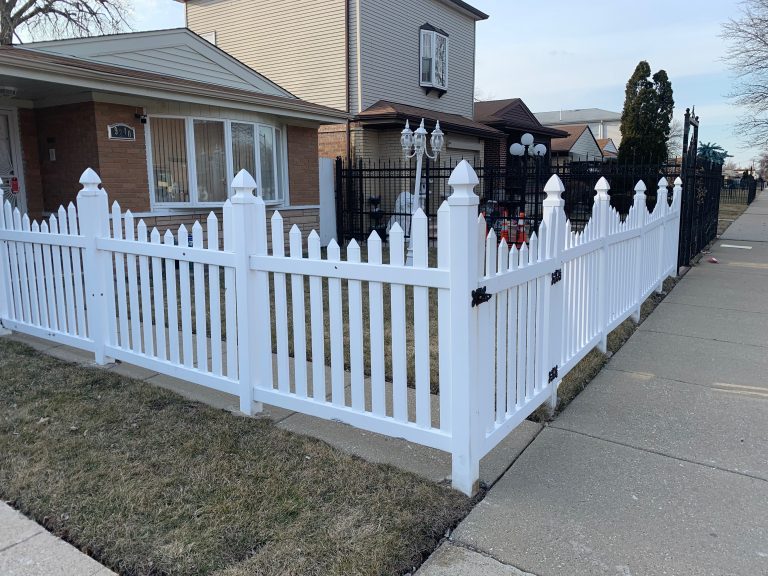 Common Mistakes When Installing a Picket Fence in Chicago Il