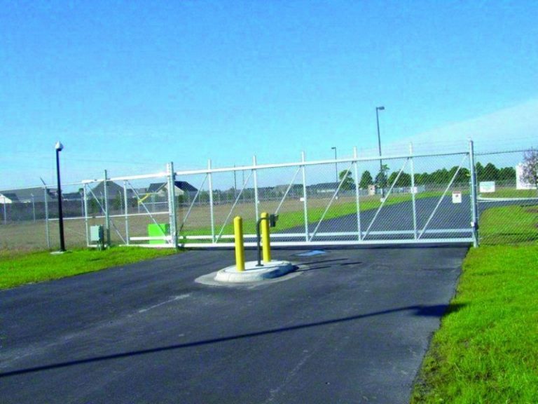 Best Types of Automatic Gates - Osceola Fence - Book Your Installation!