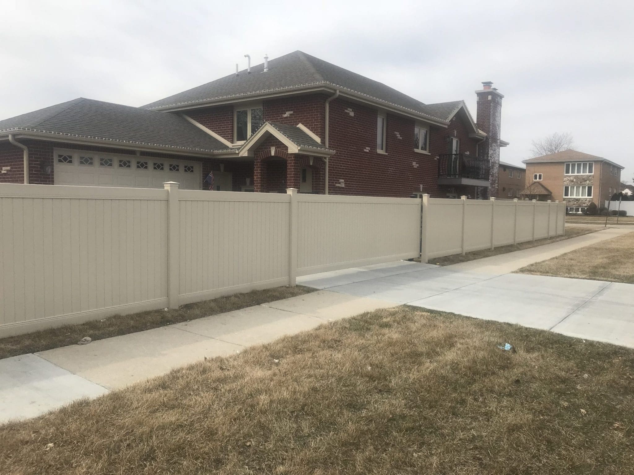 Vinyl Fence Installation in Chicago 1 Residential Fence Contractors