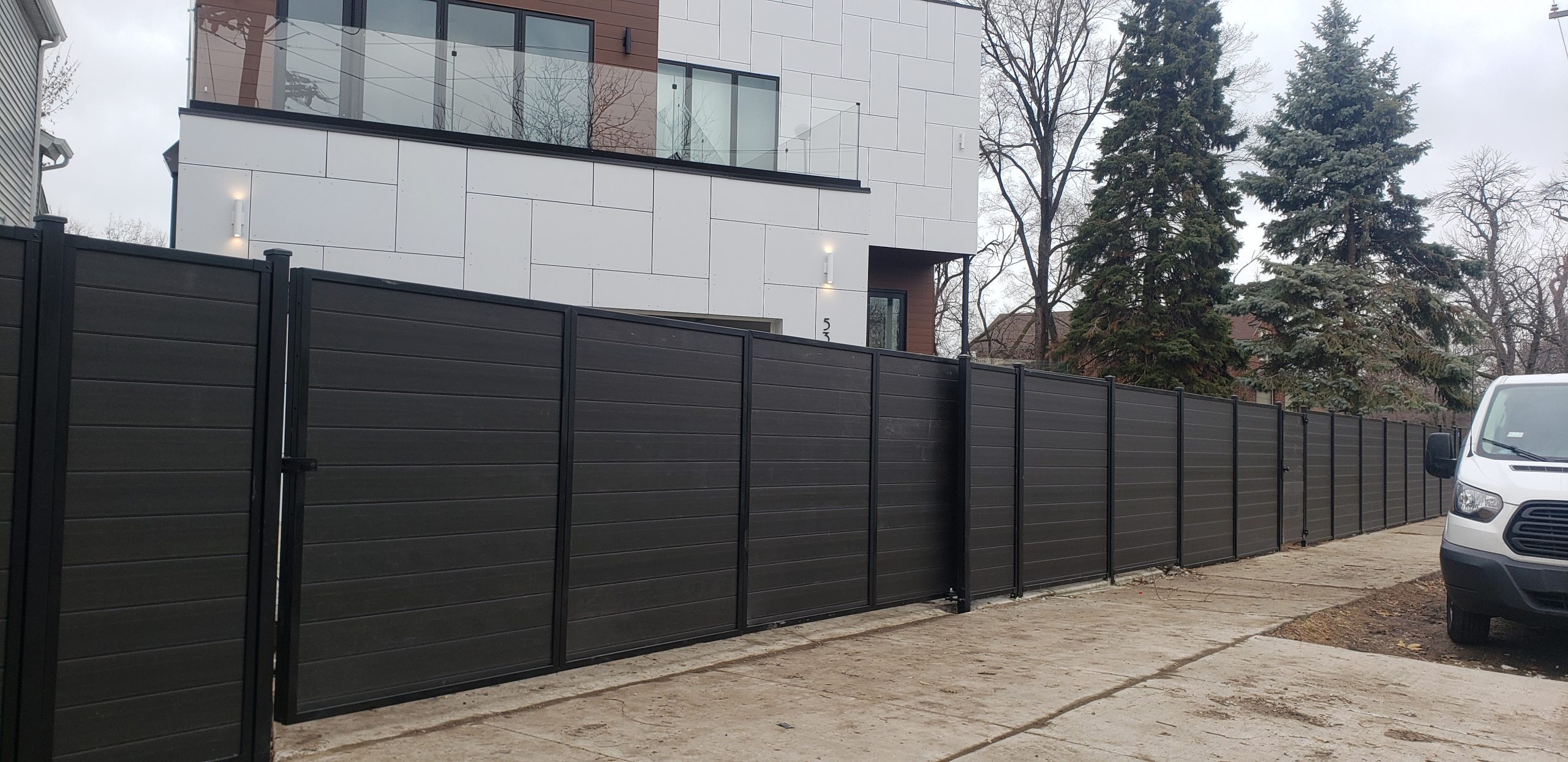Pros and Cons of Composite Fencing Wilmette