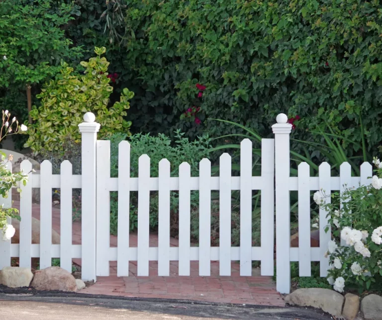 homeowners-associations-and-fences