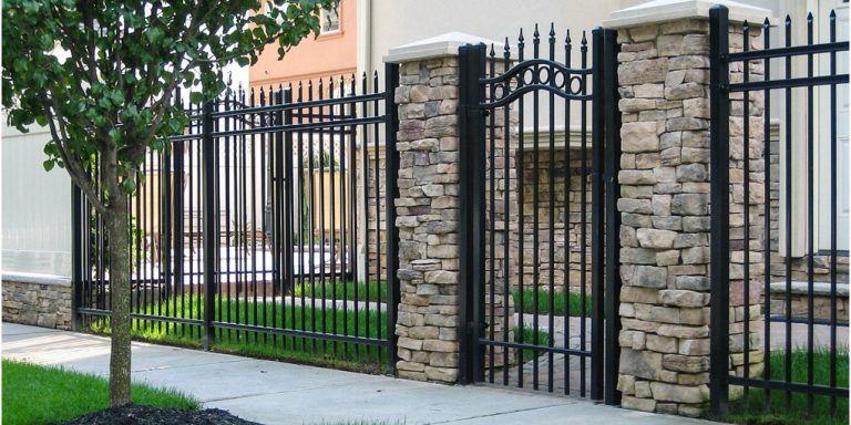 A Guide To Decorative Fencing in Chicago