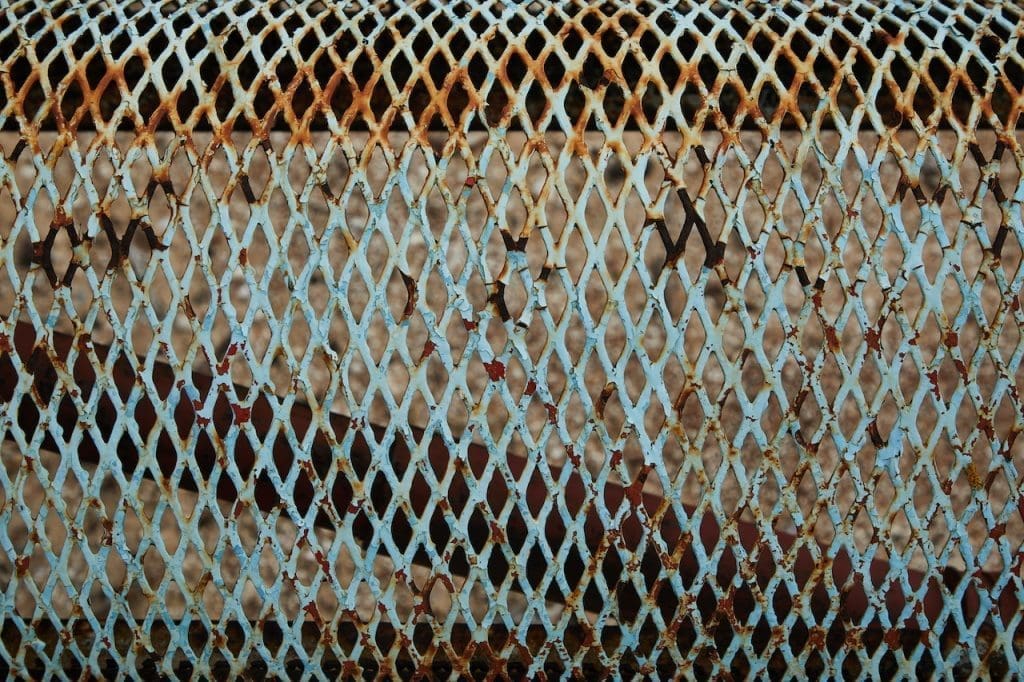 How to Restore a Rusty Iron Fence