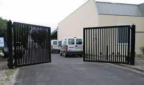 install automatic gates for your business (3)