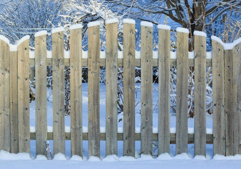 thing-about-installing-a-fence-during-winter