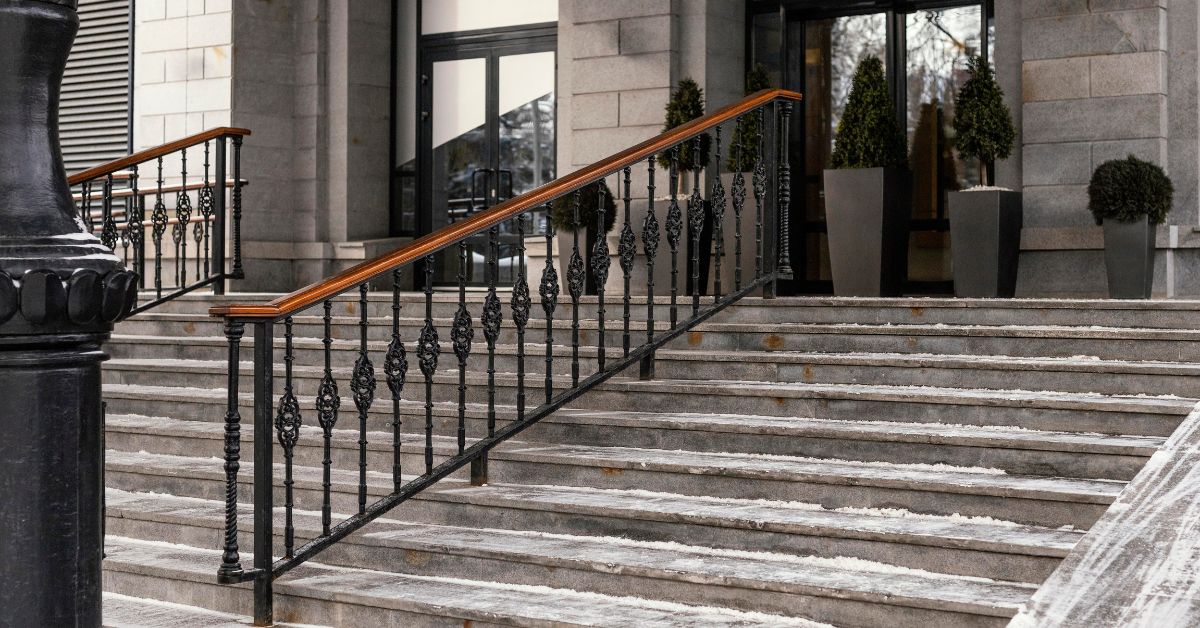 exquisite-craftsman-wrought-iron-handrails-2