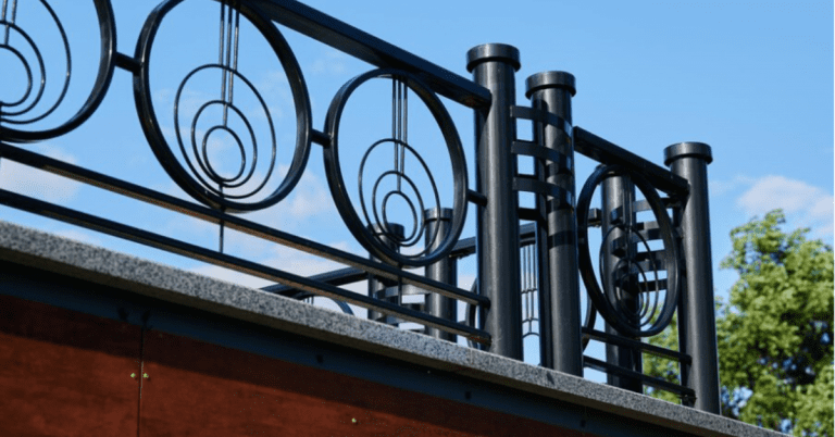 artisanal-iron-balcony-railings-handcrafted-elegance