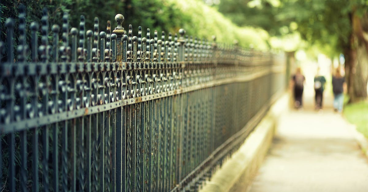 custom-iron-railings-made-to-order-excellence-2