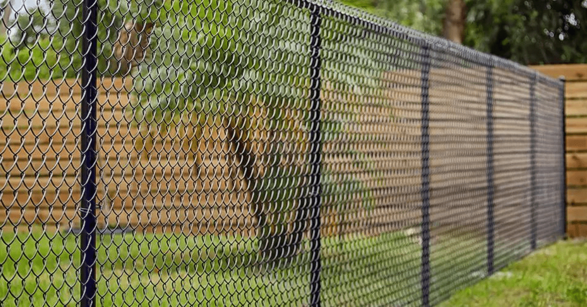 essential-chain-link-fence-installation-tips-2
