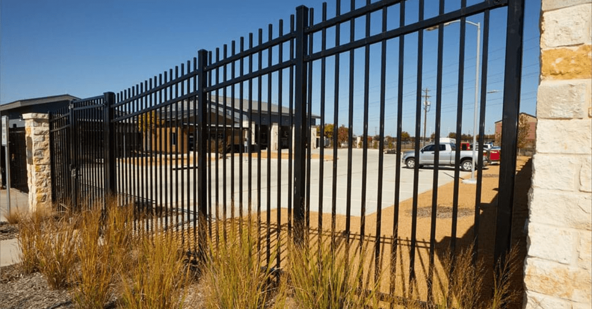 seamlessly-integrate-iron-fencing-into-industrial-landscapes-2